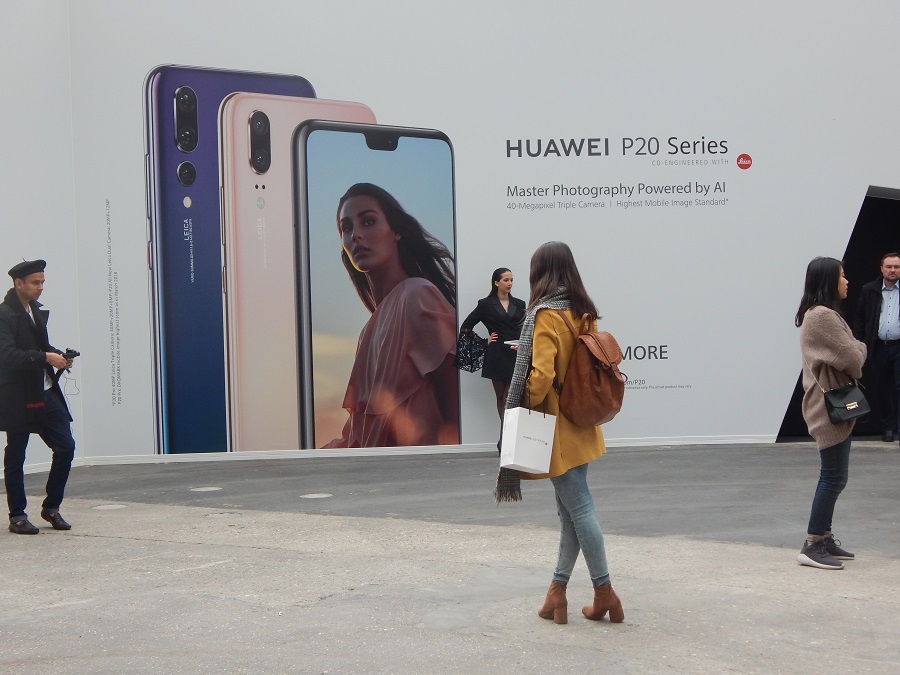 Немецкий ритейлер раскрыл все секреты смартфонов Huawei P20 и Huawei P20 Pro