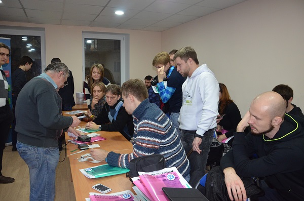 В Минске прошла встреча любителей и профессионалов в области электроники Party HARD!