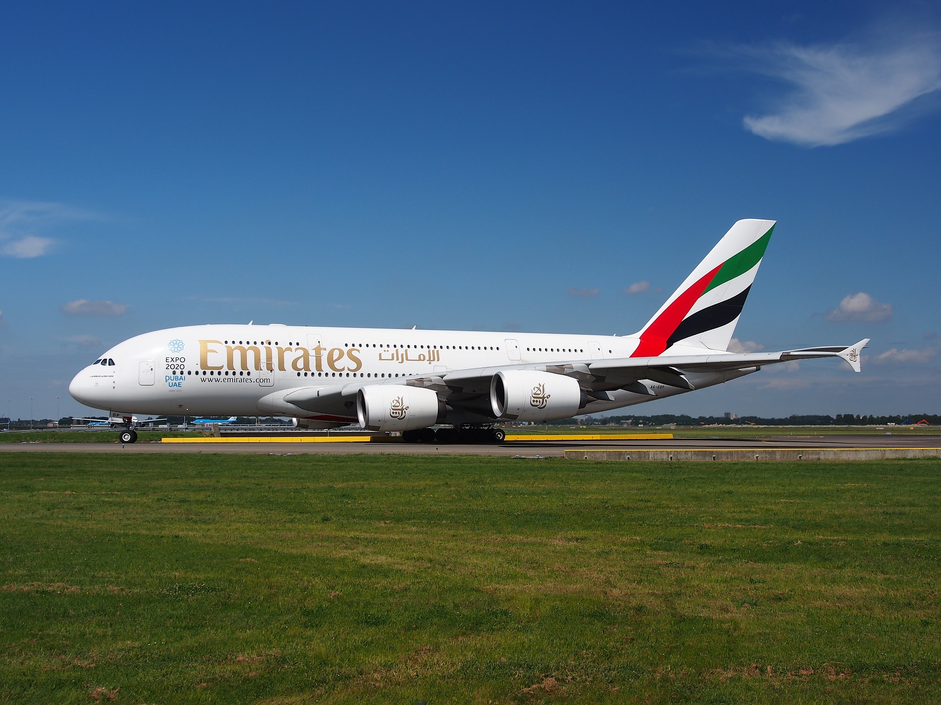 Авиакомпания Emirates показала самолеты с виртуальными окнами | KV.by
