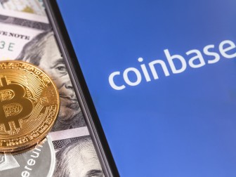 Coinbase из-за сбоя «обнулила» кошельки клиентов на фоне взлета биткоина  