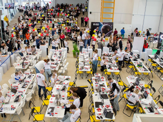 В Минске прошел фестиваль по робототехнике и программированию R:ED FEST Belarus