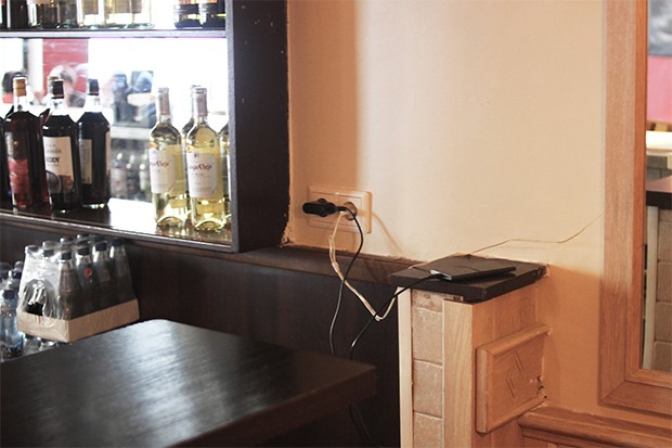 8 1 зарядить телефон в минске